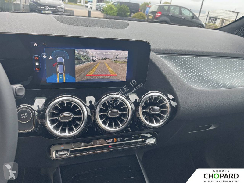 Лекотоварен автомобил Mercedes EQA 250+
