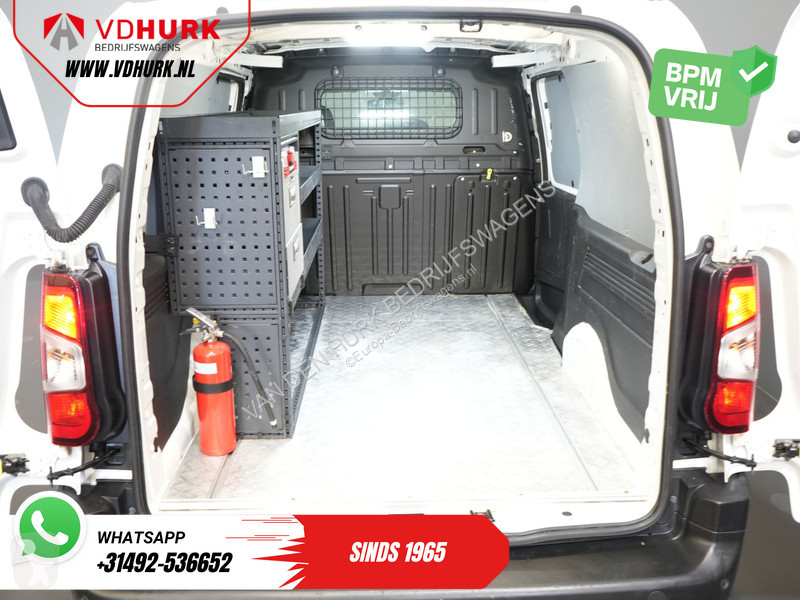 Samochód dostawczy Toyota 1.5 130 pk Aut. L2 2x...