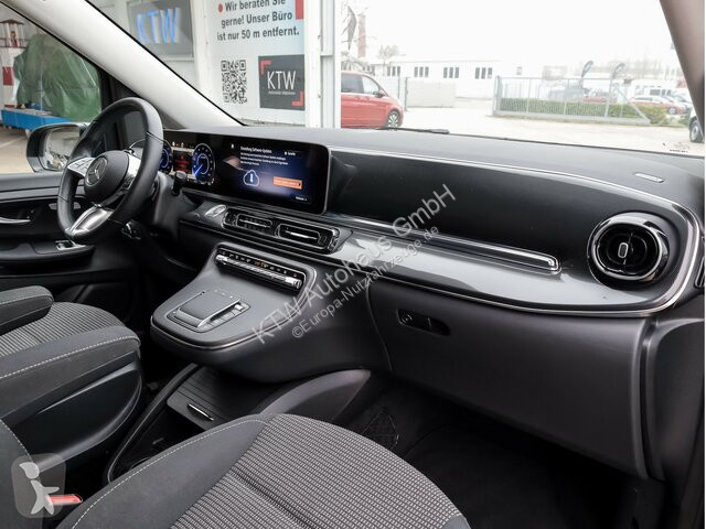 Mercedes EQV 300...