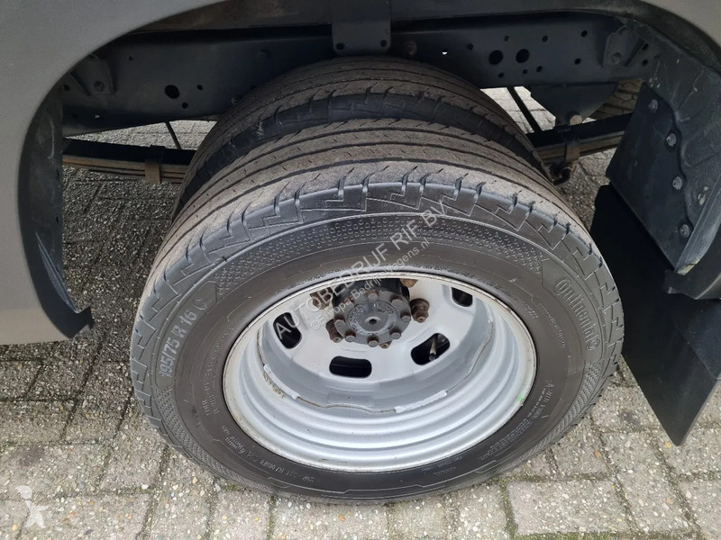 Furgoneta Iveco 35C18 3.0D L2H2 HI-MATIC EURO 6