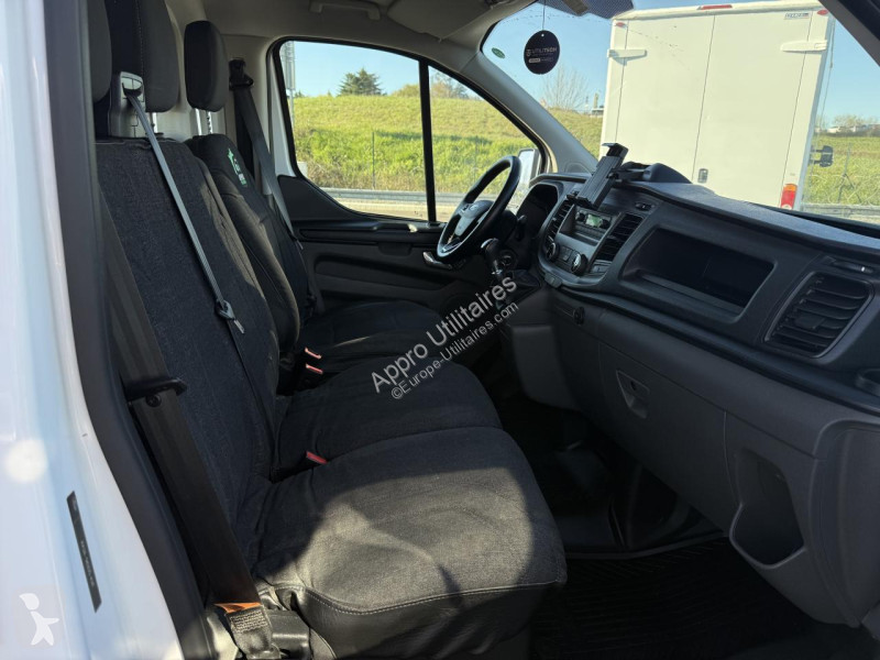 Véhicule utilitaire Ford TRANSIT CUSTOM 2.0...