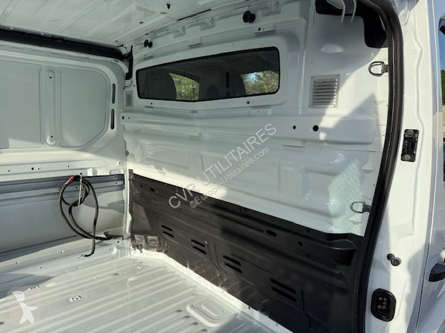Furgoneta Renault TRAFIC III FG L1H1 1200 1.6...