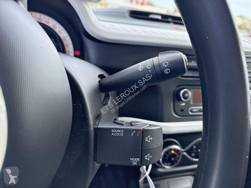 Veicolo commerciale Renault TWINGO E-TECH...