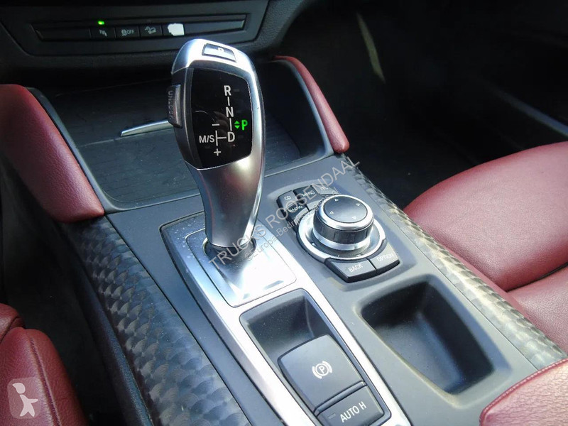 عربة نفعية BMW 335 i + luxe edition + automatic