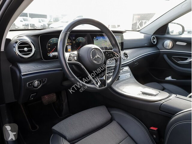 Samochód dostawczy Mercedes E 220 d T...