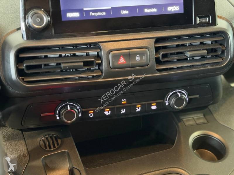 عربة نفعية Opel 1.5 CDTi 100HP 3L