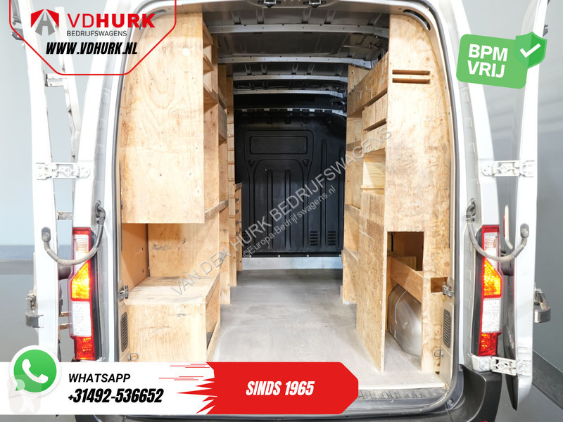 Véhicule utilitaire Renault T35 2.3 dCi 145 pk...
