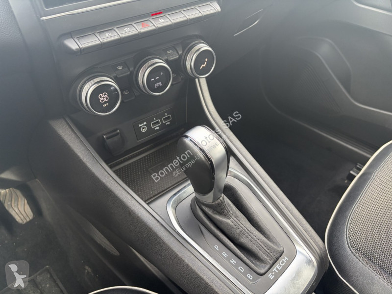 Samochód dostawczy Renault (2) Intens E-TECH...