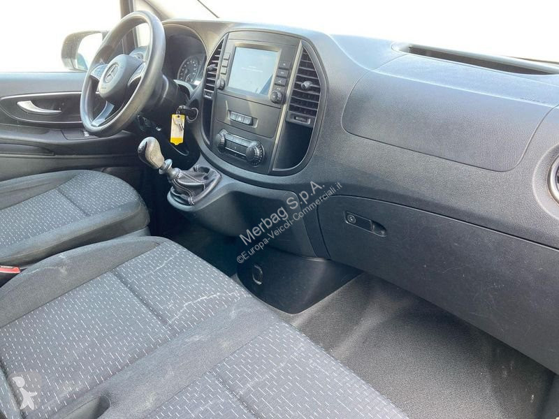 Samochód dostawczy Mercedes 116 F Long