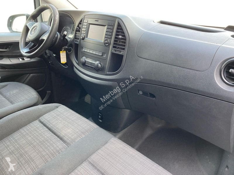 عربة نفعية Mercedes 119 F Extralong