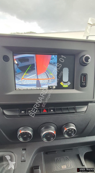 Samochód dostawczy Renault