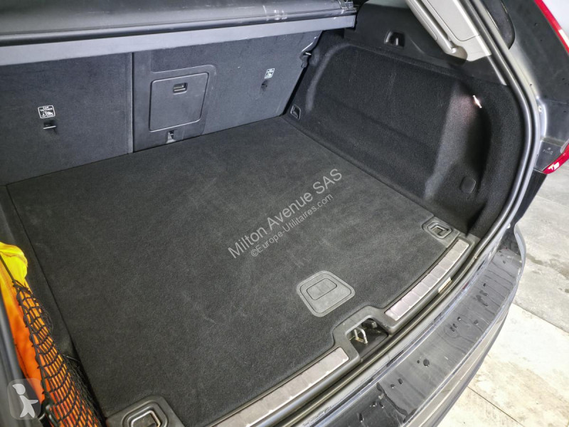 Samochód dostawczy Volvo XC60 B4 Micro-Hybride...