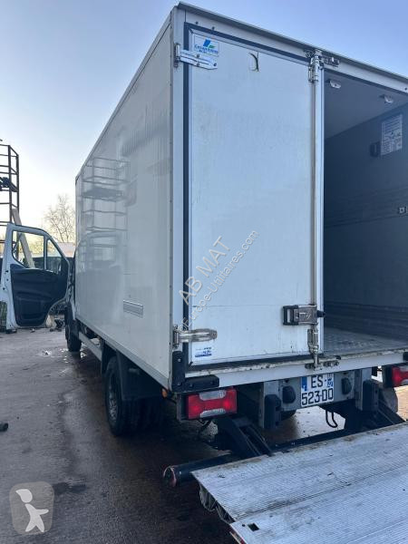 Véhicule utilitaire Iveco 35C18 HiMatic