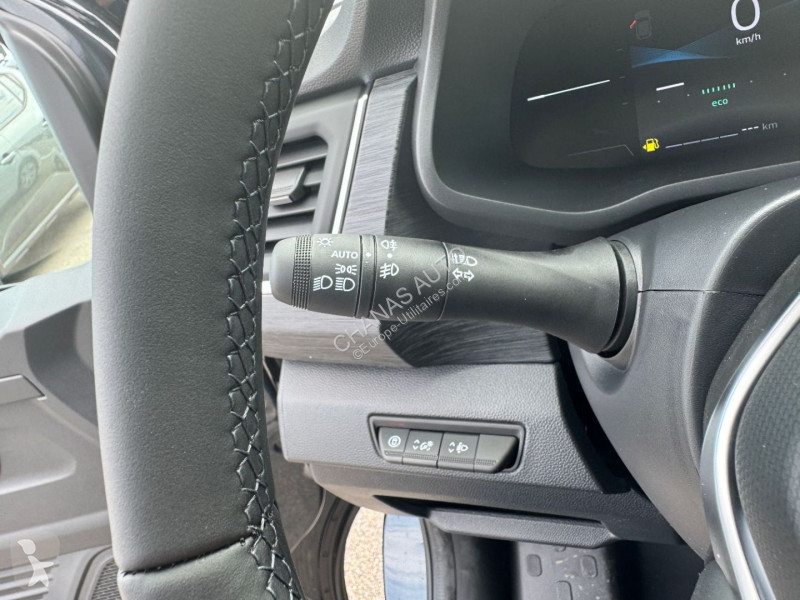 عربة نفعية Renault L2 Blue dCi 170 BVA9 9PL