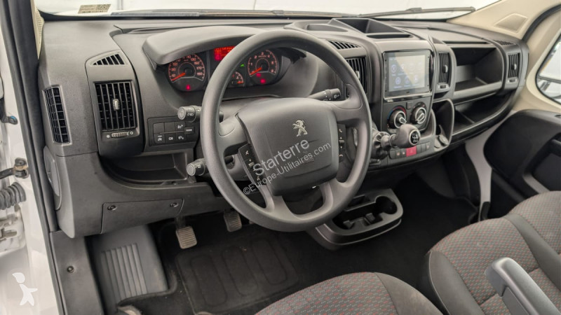 Véhicule utilitaire Peugeot  BOXER FOURGON