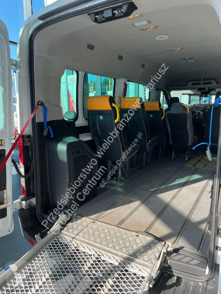 Лекотоварен автомобил Ford Transit 2.2 / 1...