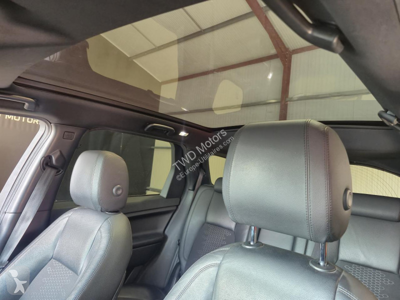 Véhicule utilitaire Land Rover DISCOVERY SPORT...