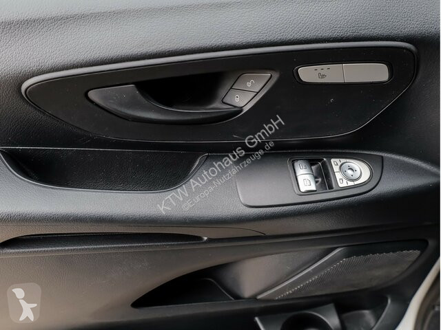 Véhicule utilitaire Mercedes Vito 114...