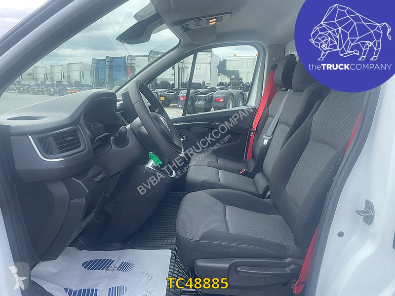 عربة نفعية Renault 3 150.30 EDC6 L1H1