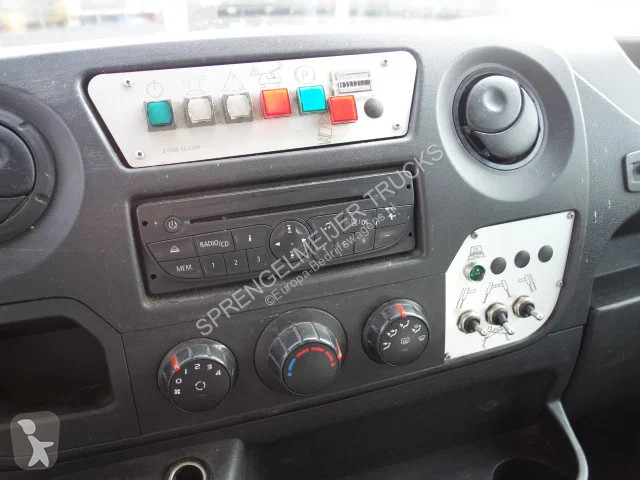Samochód dostawczy Renault france elevateur...