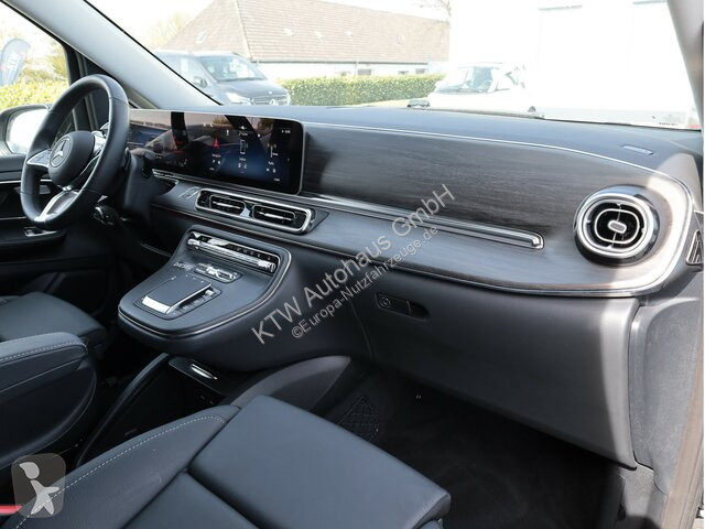 Коммерческий автомобиль Mercedes V 300...