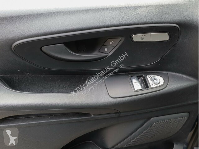 Véhicule utilitaire Mercedes Vito 114...