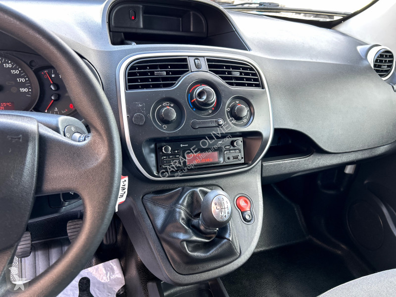 Véhicule utilitaire Renault Maxi Grand Volume...