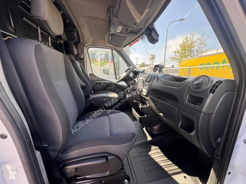 Samochód dostawczy Renault