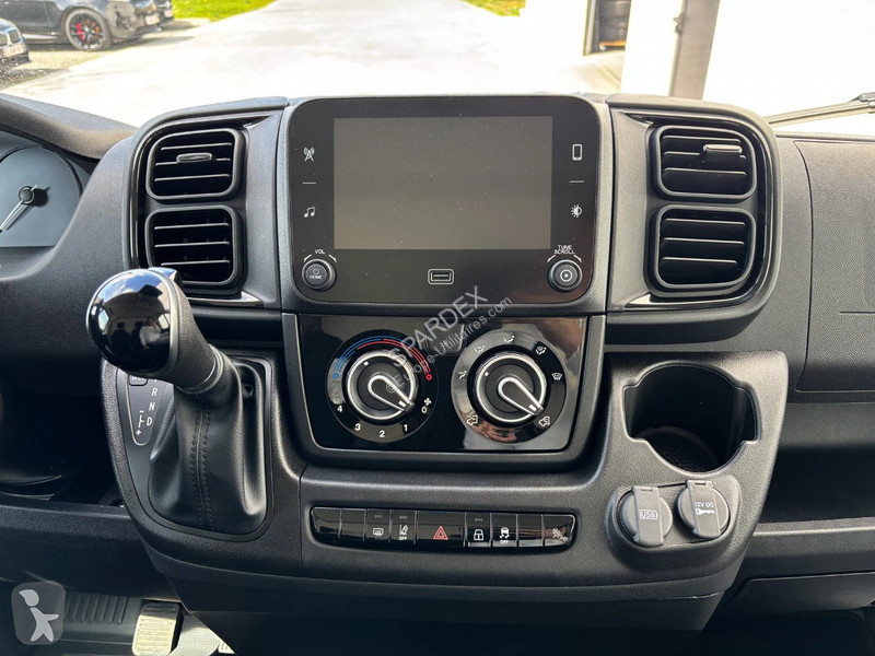عربة نفعية Peugeot L2H2 | Leasing