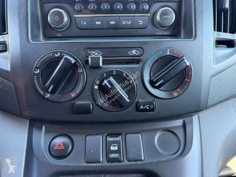 Samochód dostawczy Nissan