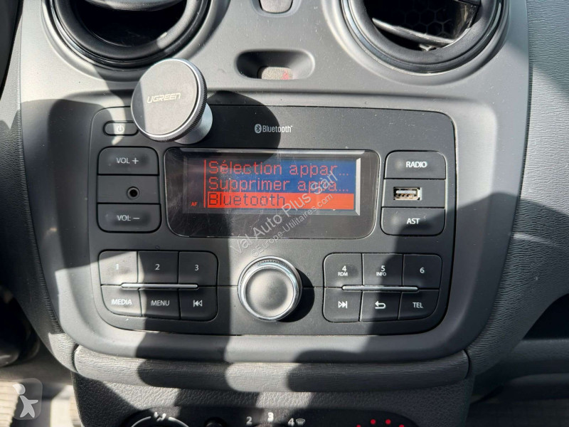 Samochód dostawczy Dacia
