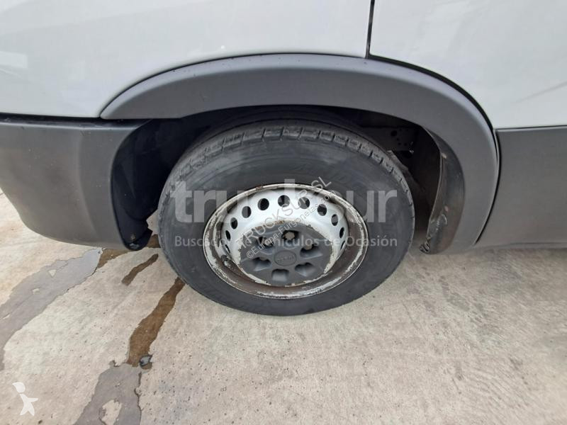 Furgoneta Iveco  DAILY 35S14 12M3