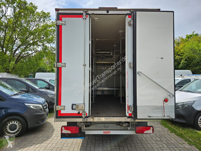 Véhicule utilitaire Mercedes 316 CDI...