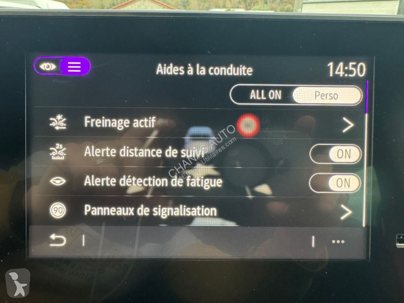 عربة نفعية Renault L2 Blue dCi 150 RED EDITION...