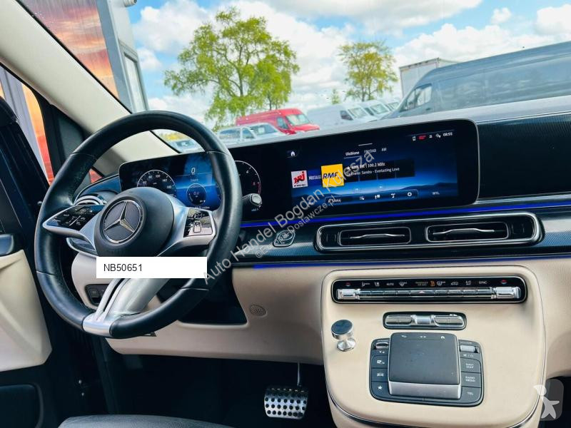 Samochód dostawczy Mercedes V300