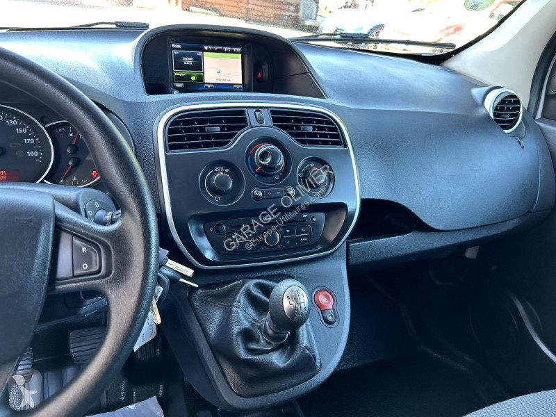 Véhicule utilitaire Renault Maxi Grand Volume...