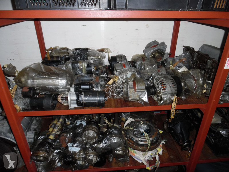 عربة نفعية Mercedes W123 W124 W201 SPARE PARTS...