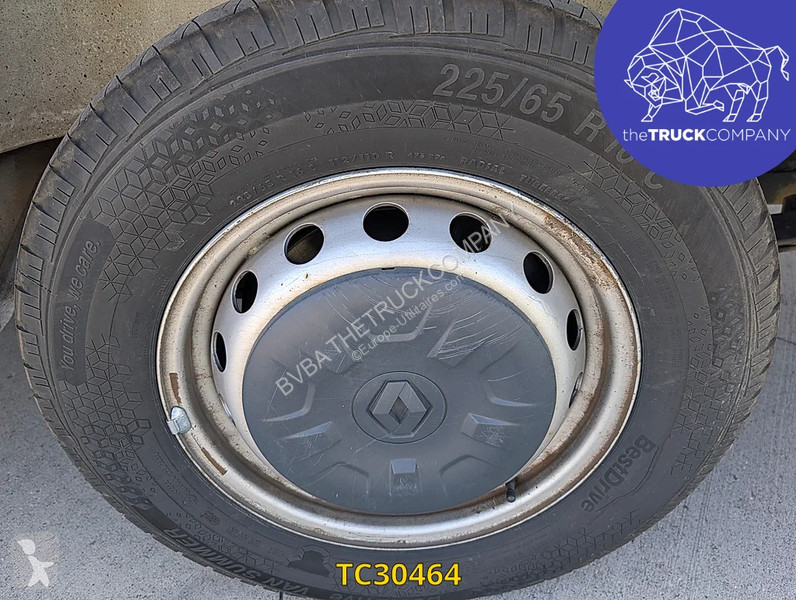 Samochód dostawczy Renault 145.35 nacelle klubb