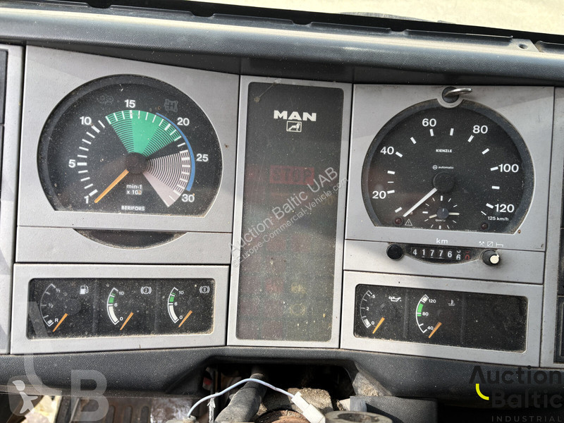 Vrachtwagen MAN 160 C