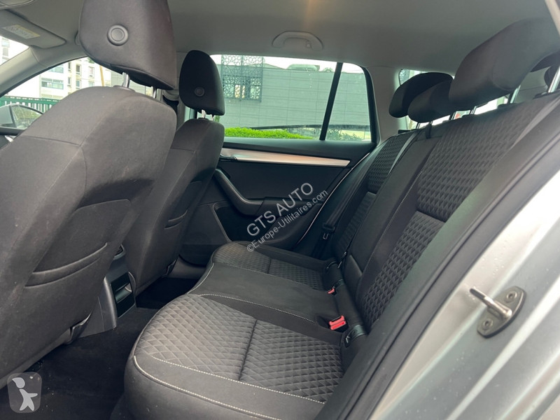 عربة نفعية Skoda OCTAVIA COMBI 1.4 TSI 150CH...