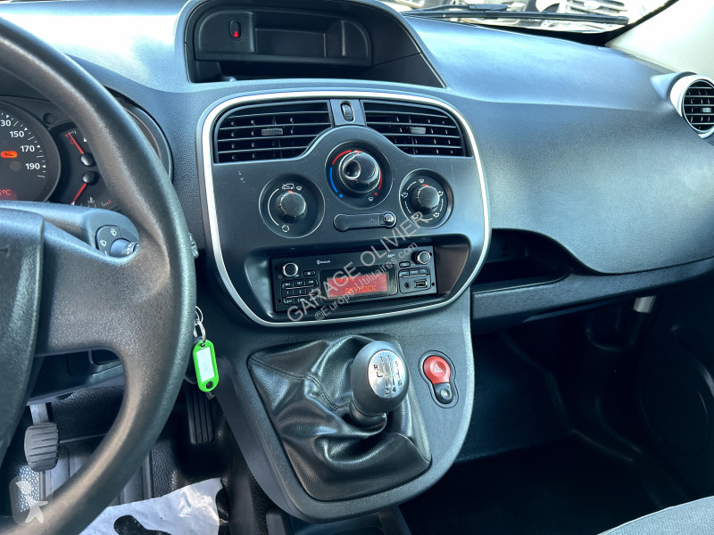 Véhicule utilitaire Renault Maxi Grand Volume...