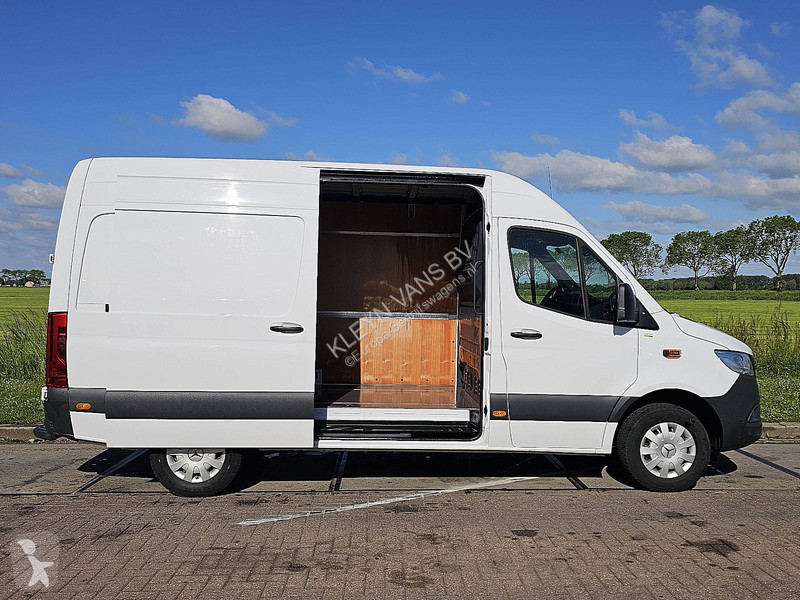 Furgoneta Mercedes 317 L2H2 Mbux RWD Euro6!