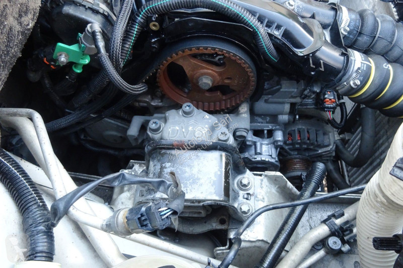 Véhicule utilitaire Peugeot PARTNER 1,6 HDI 100