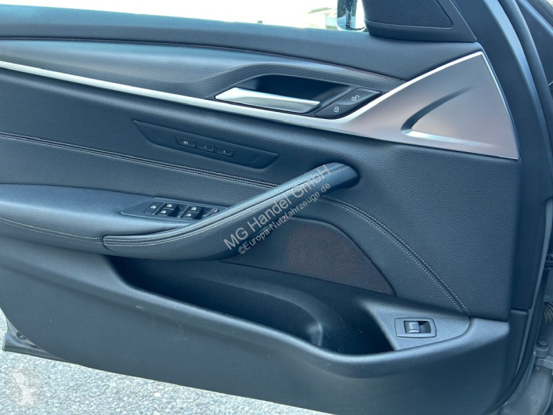 Véhicule utilitaire BMW 540 540iX Drive...