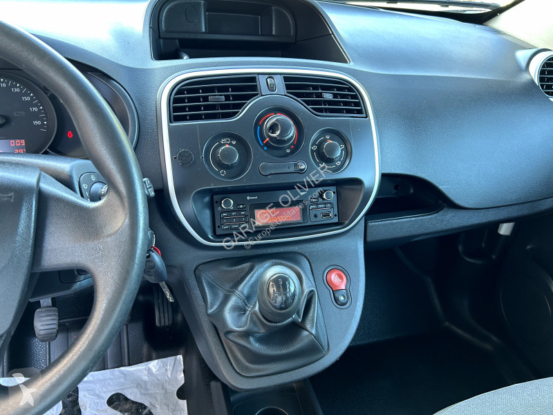 Véhicule utilitaire Renault Maxi Grand Volume...