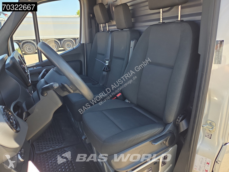 عربة نفعية Mercedes 215 CDI Automatik 150PS...