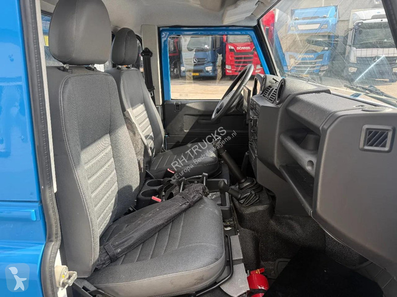 Samochód dostawczy Land Rover 4X4 KLAAS...