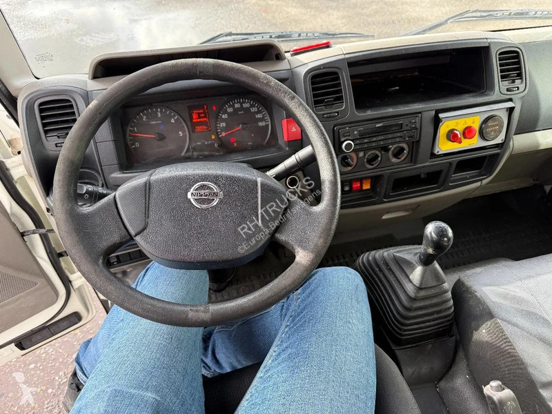 Samochód dostawczy Nissan 35.12 + PALFINGER 20...