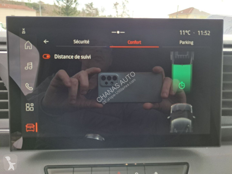 Véhicule utilitaire Renault 3T5 L3H2 BLUE DCI...
