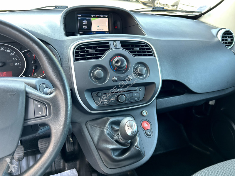 Véhicule utilitaire Renault 1.5 Blue dci 95...